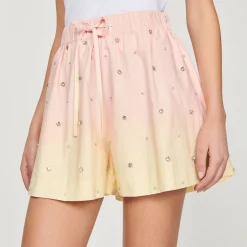 Short Larghi><noscript><img width=