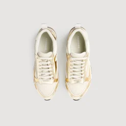 Sneaker Flame><noscript><img width=
